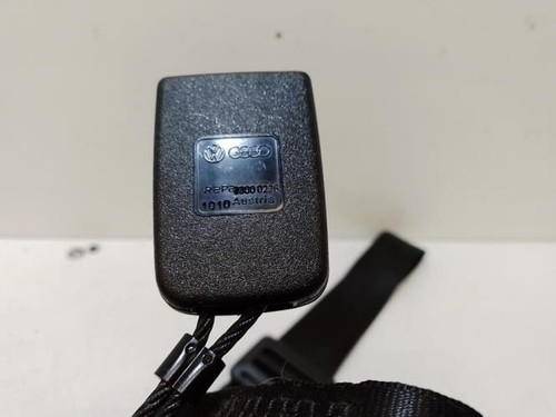 Attache ceinture arriere - , droit