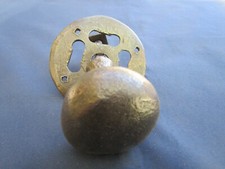 Bouton poignée ronde rosace ouvragée fer forgé ancienne diamètre 5,4 cm 