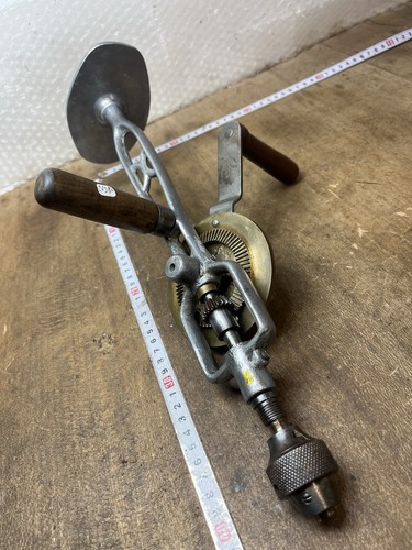 Perceuse chignole artisanale - chignole,