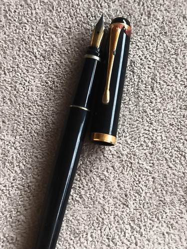 Stylo plume ancien - , noir