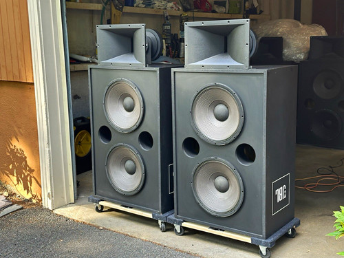 Jbl cinema speakers - jbl,