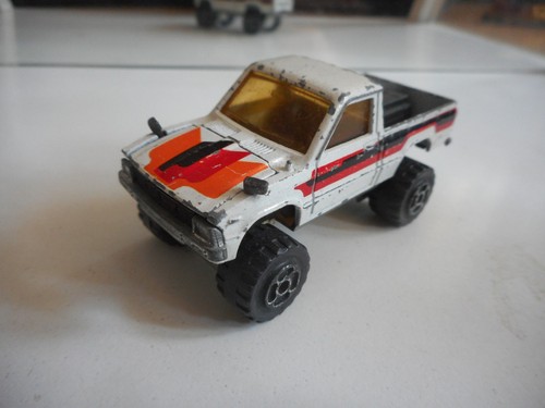 Majorette 4x4 toyota pick - majorette,