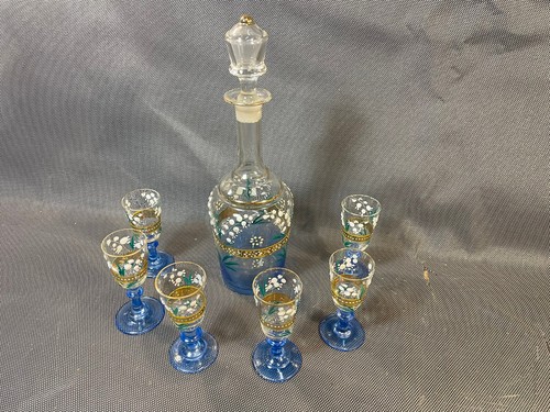 Ancienne belle petite - , carafe