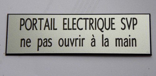 Plaque gravée portail - plaque,