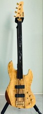 basse fretless Schecter