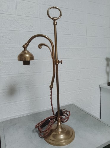 Ancienne grande lampe - ancienne,