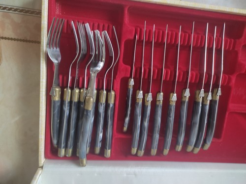 Lot couverts couteaux - lot,
