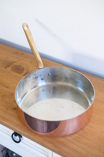 Sauteuse droite cuivre - droite,