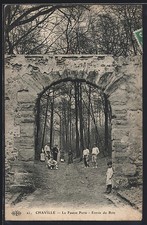 Old postcard Chaville, La Fausse Porte, Entrée du Bois 