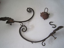 LOT  DE MONTURES EN FER FORGE