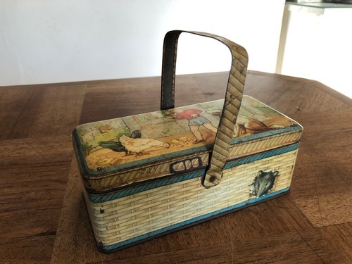 Joli boite biscuits - boite, a