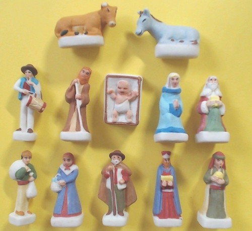 Feves creche santons - feves,