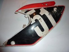 Cache latéral gauche origine