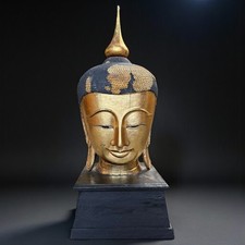 Grand tête de Bouddha Thaï