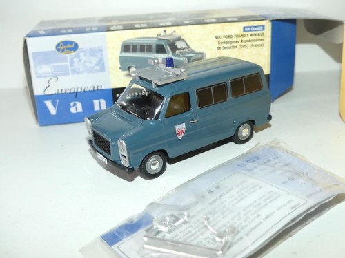 Ford transit minibus police - transit,