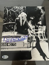 BRIGITTE BARDOT HAND  SIGNED AUTOGRAPHED LEGENDARY SEX SYMBOL BECKETT BAS COA
