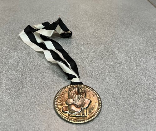 Grosse medaille pendentif - grosse,
