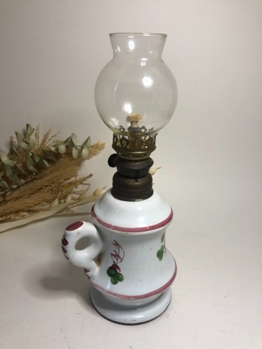 Lampe pétrole porcelaine - à,