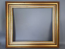 Cadre moderne 69,5x60 cm feuillure 55x46 cm F10 bois doré C294