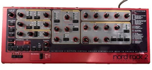 Clavia nord rack analog - 2,