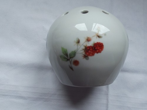 Pique fleurs porcelaine - en,