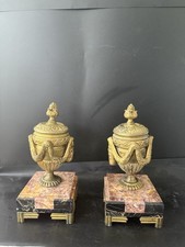 PAIRE VASES URNES BRONZE DORÉ