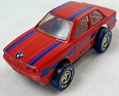 Voiture remontage - à,