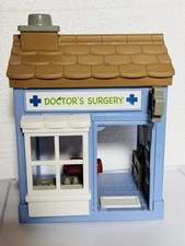 Step 2 Main Street Village Doctors Surgery See Pics For Wear No Sound