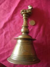 Cloche à main hindoue du