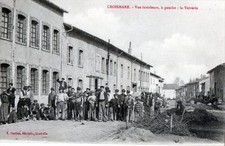 CPA 54 CRIMMARE INTERIOR VIEW LEFT GLASSWARE (SUPERB ANIMATION