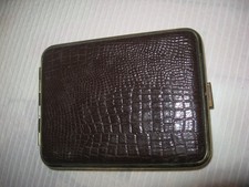 ancien étui à cigarettes