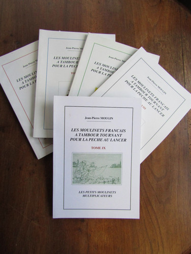 Livre sur les moulinets - livre,