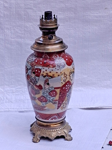 Ancienne lampe petrole - ancienne,