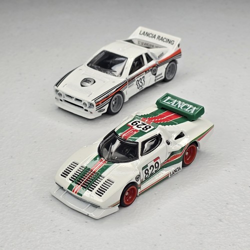 Hot wheels premium - hot, car