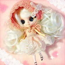 Petit Blythe Doll + Outfit Set