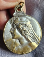 Pendentif miroir miniature art nouveau Laiton argenté vers 1900 Femme orientale