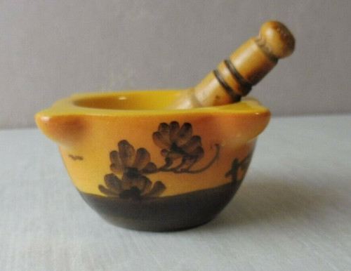 Ancien mini mortier pilon - /,