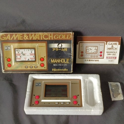 Nintendo game and watch gold - nintendo,