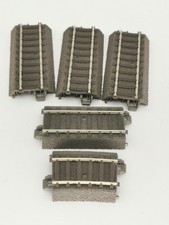 MÄRKLIN VOIE C LOT DE CINQ RAILS DE PETITE TAILLE DONT UNE COURBE