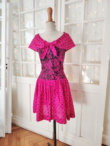 Taille superbe robe 100 - 38, fr