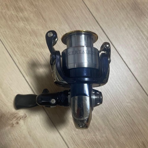 Moulinet toupie daiwa - toupie,