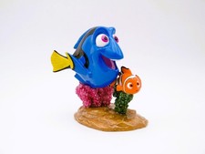 Disney Showcase Pixar Dory &