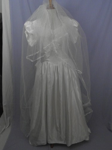 Robe mariée satin blanc à - mariée,