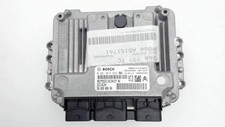 Calculateur moteur PEUGEOT