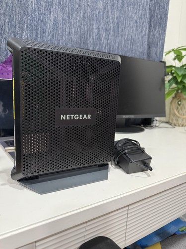 Netgear router modem 1 - router,