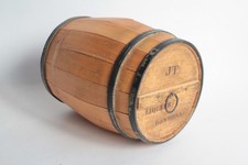 Wooden Barrel Box Candy Liqueur Chocolate Tobler (64803)
