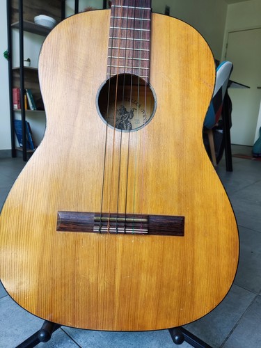 Guitare ancienne - guitare,
