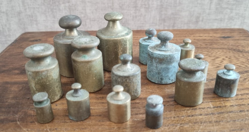 Lot anciens poids cuivre - 15,