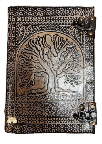600 pages vieux - 600, cuir
