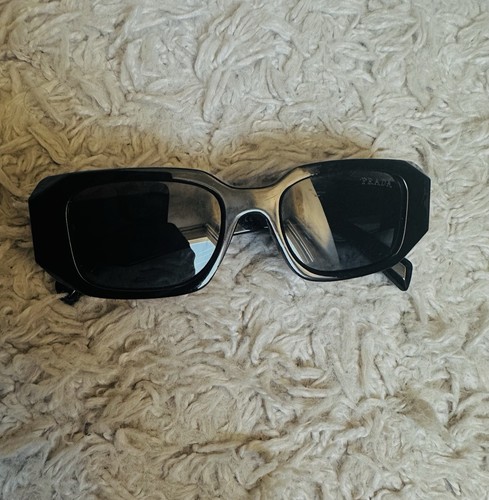 Lunettes soleil prada - soleil,